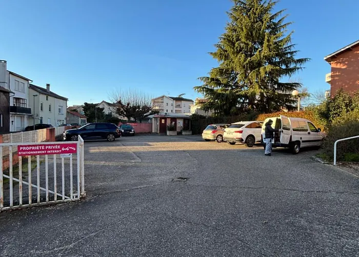 Appartement Climatise Avec Parking Securisee 105