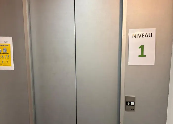 Climatise Avec Parking Securisee 105 Appartement